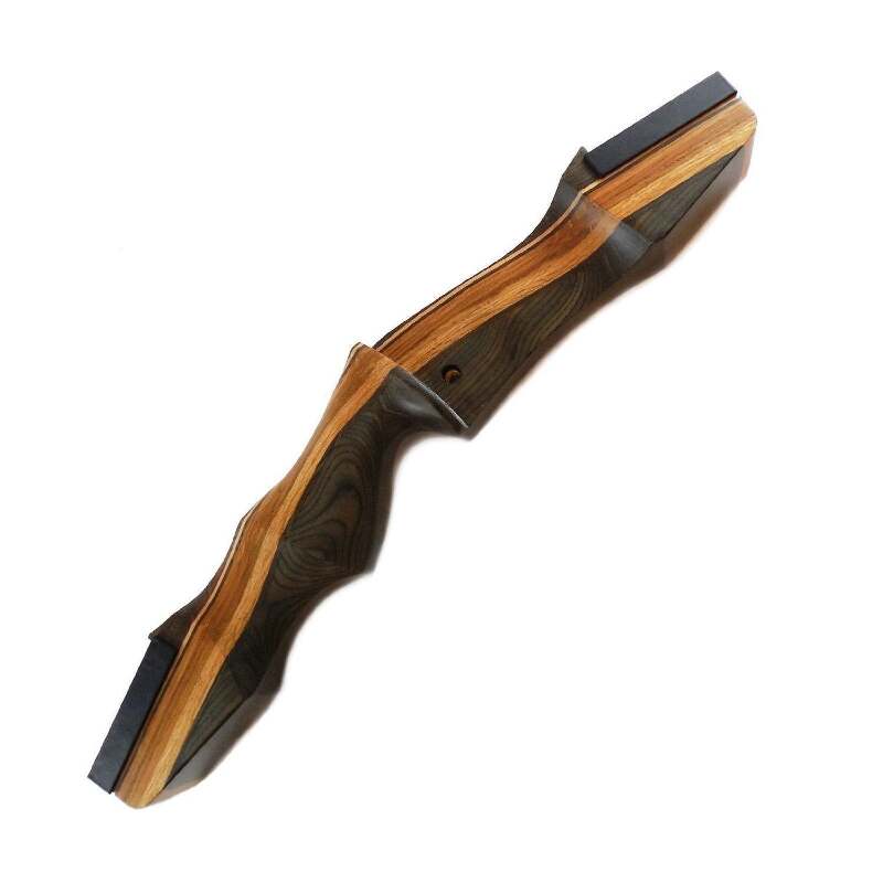 Arc Recourbé Samick Agulla Takedown – Branches Universelles 64″ 32 Lbs / 66″ 30 Lbs – Occasion