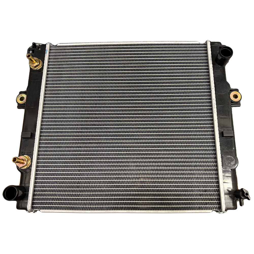 ラジエーター イスズ ギガマックス CYL51 6WF1 MT MT車用 参考純正品番：1-21410830 AP-RAD-0051 国内優良メーカー ラジエーター いすゞ ギガマックス CYL51 6WF1 MT